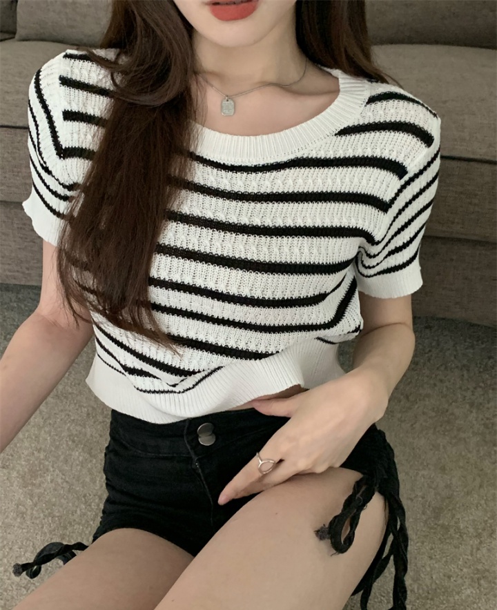 Knitted stripe mixed colors short tops for women