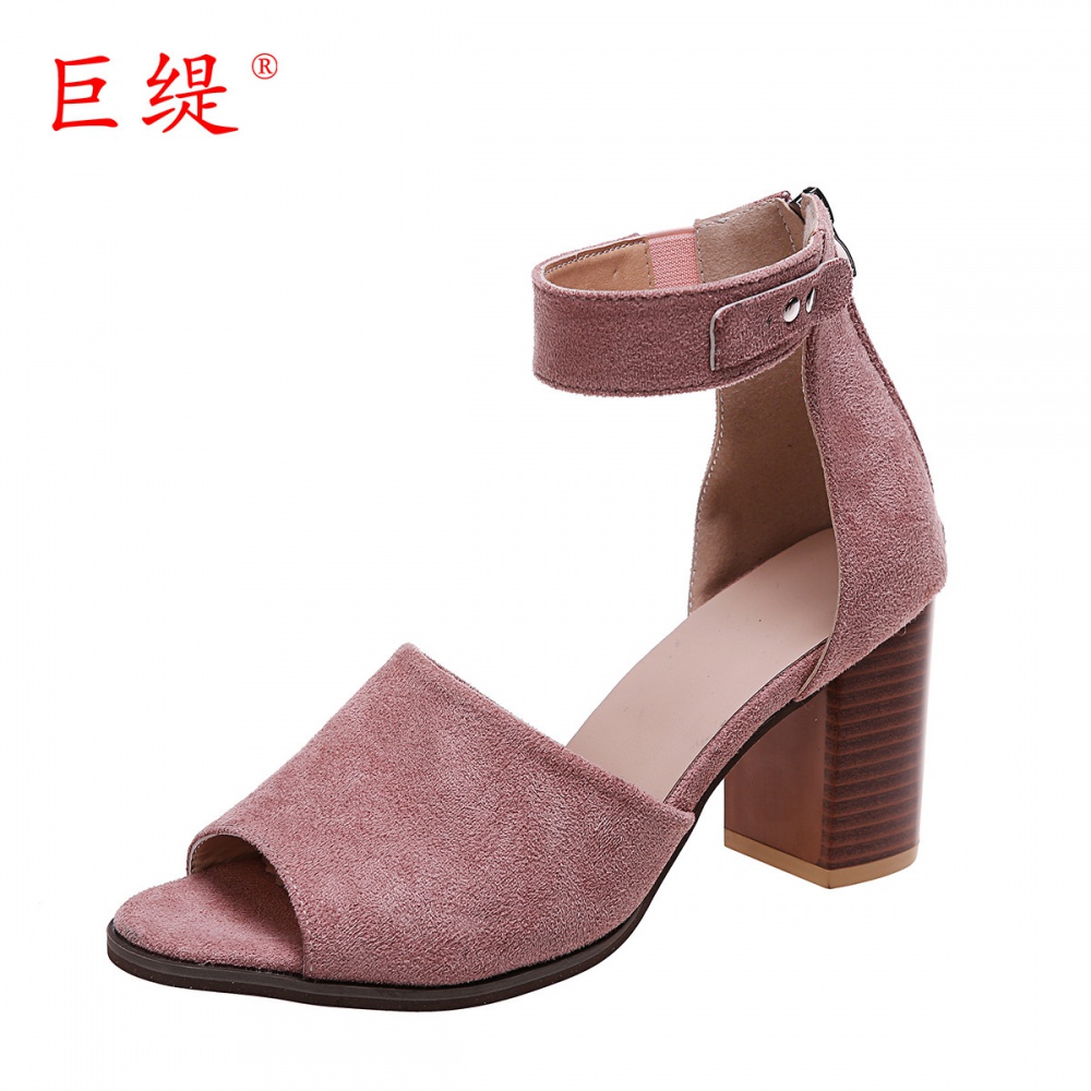 Spring and summer large yard thick sandals for women