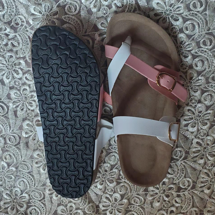 Sandy beach sandals European style  for women