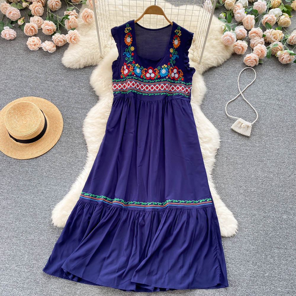Sleeveless embroidery loose dress for women