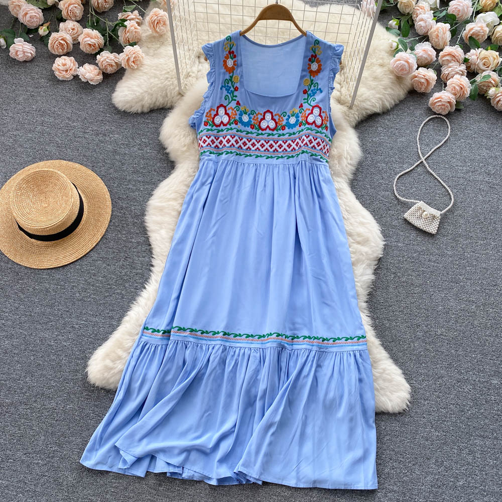 Sleeveless embroidery loose dress for women