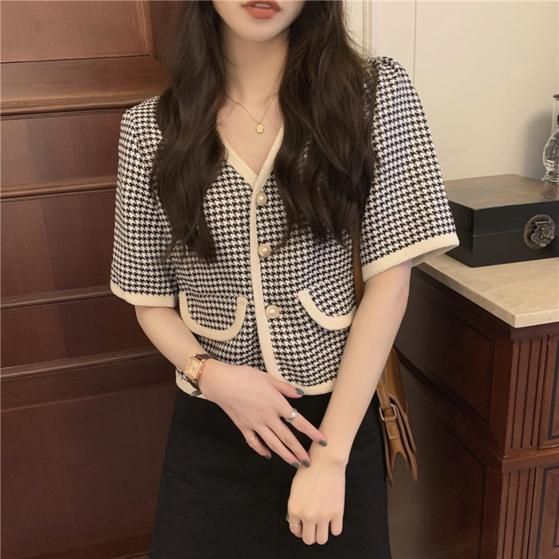 Short cardigan short sleeve shirt for women