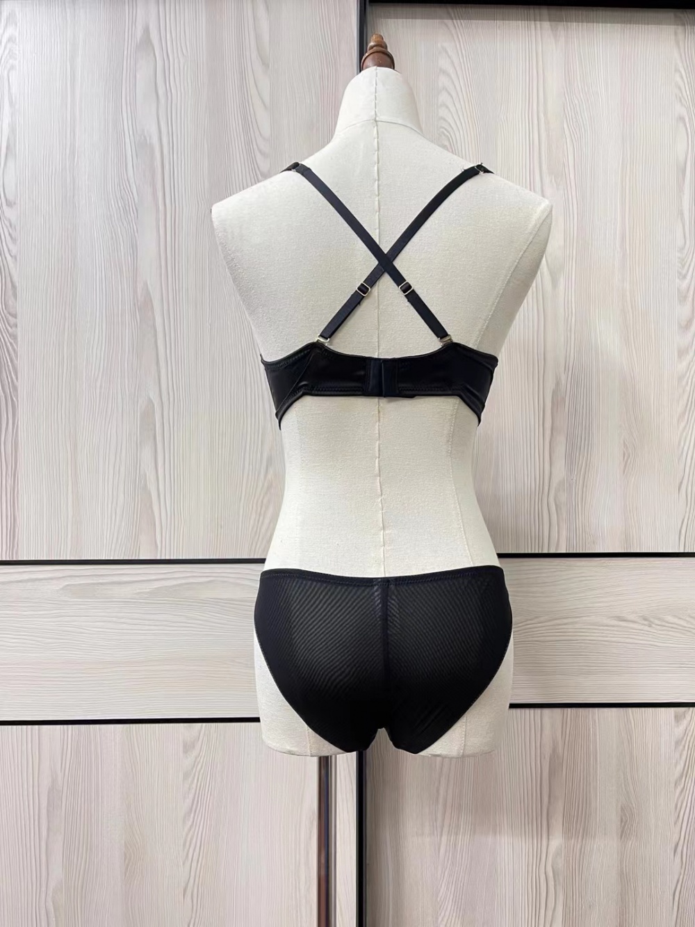 Adjustable halter underwear lace shoulder strap Bra a set