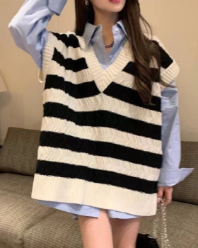 Retro stripe waistcoat all-match knitted vest for women