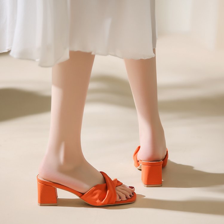 Summer fashion middle-heel slippers for women