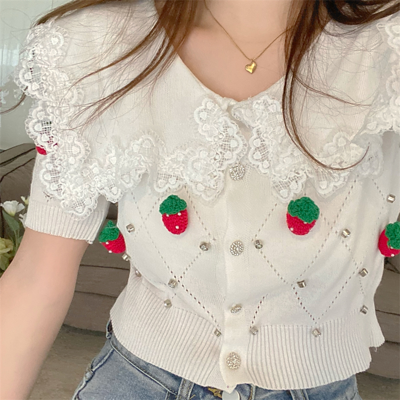 White doll collar tops strawberries T-shirt