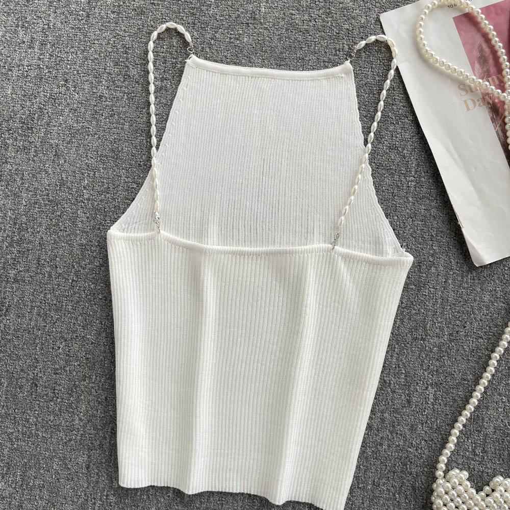 Short sling tops wears outside inside the ride vest for women