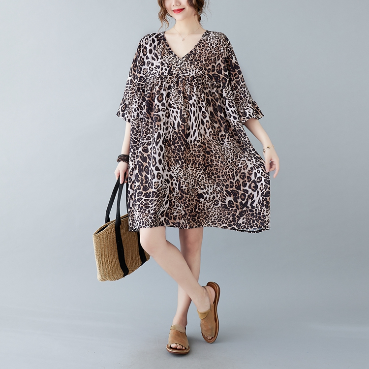 Fat large yard pinched waist leopard V-neck loose dress