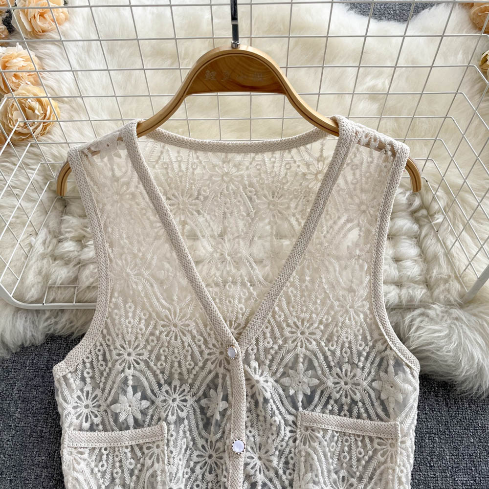 Embroidered short vest sleeveless waistcoat for women