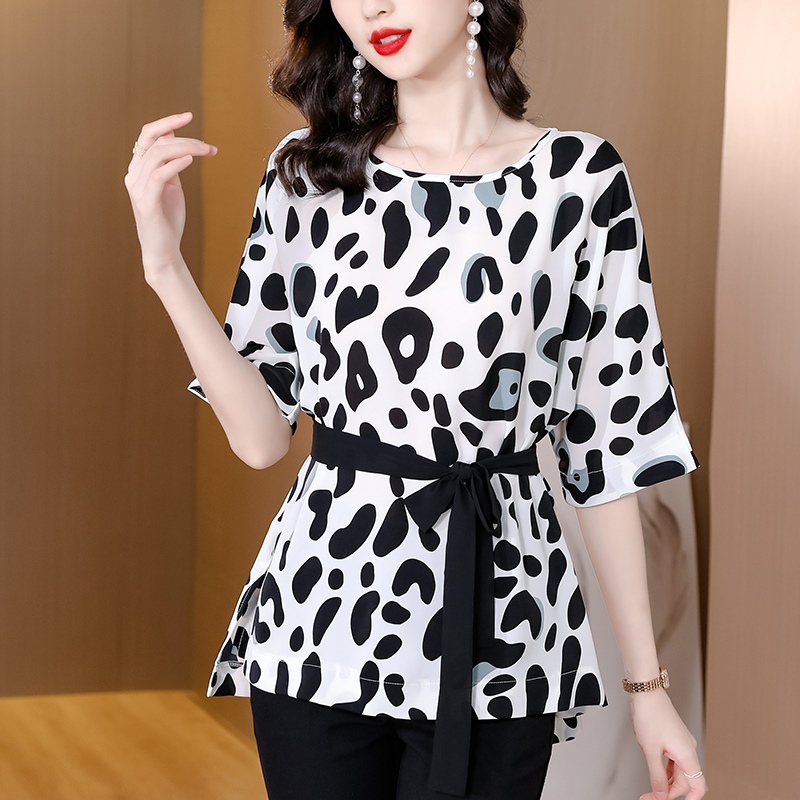 Real silk small shirt Cover belly shirt for women
