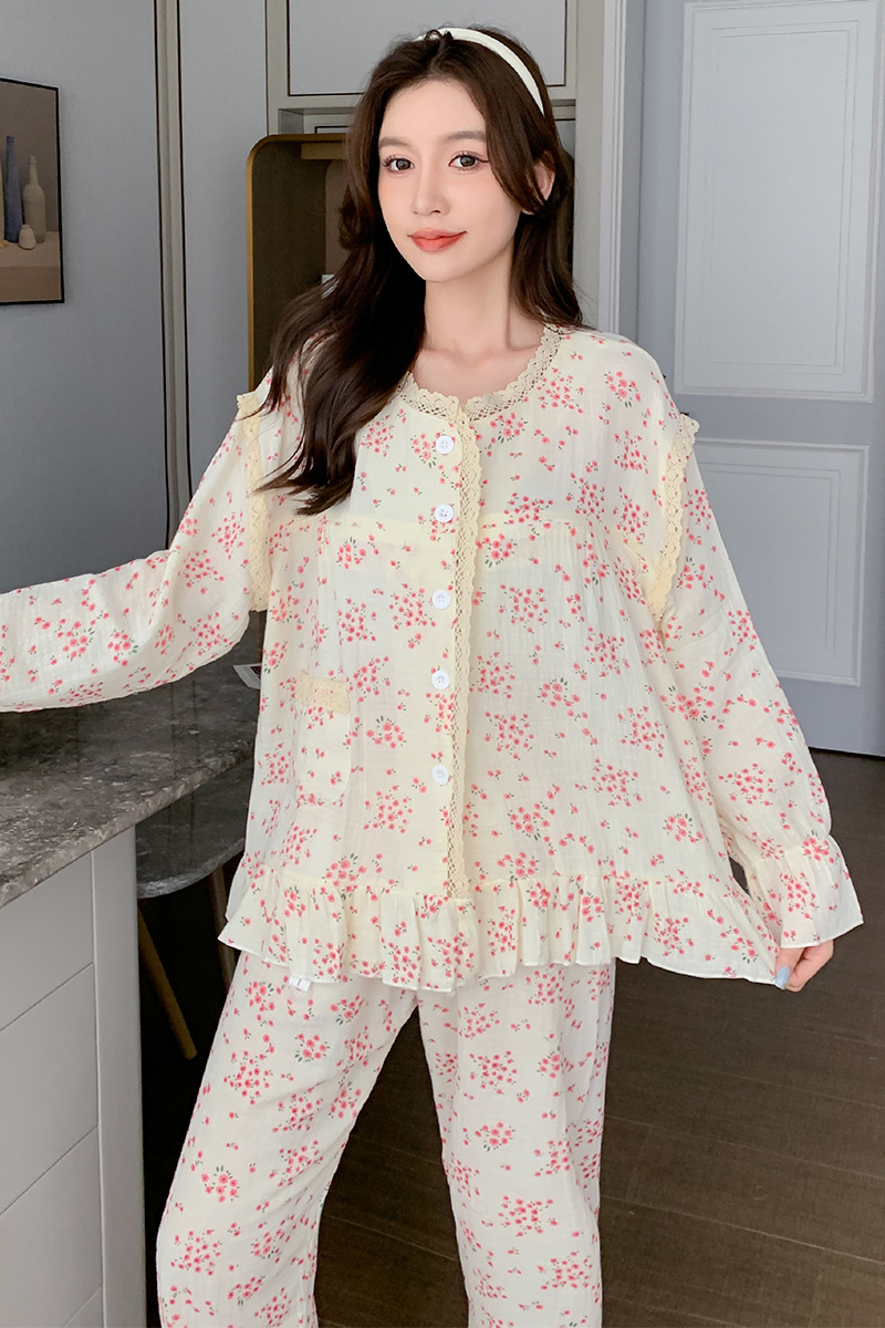 Sweet spring and autumn long sleeve lovely pajamas a set