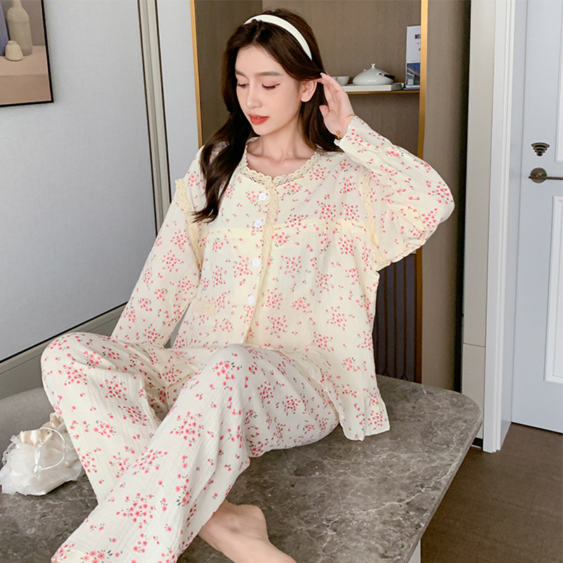 Sweet spring and autumn long sleeve lovely pajamas a set