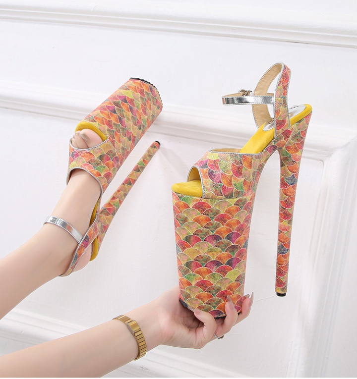 Candy colors cingulate high-heeled sandals