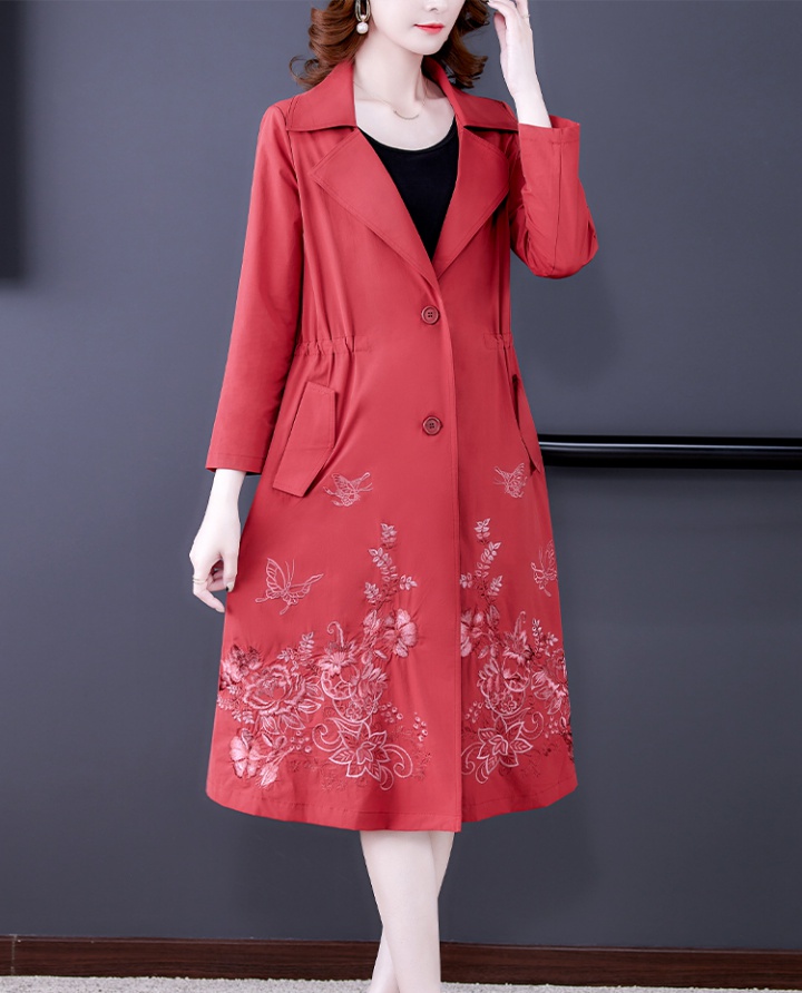 Middle-aged embroidery windbreaker autumn coat for women