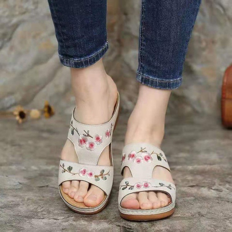 Summer embroidery sandals hollow slipsole slippers for women