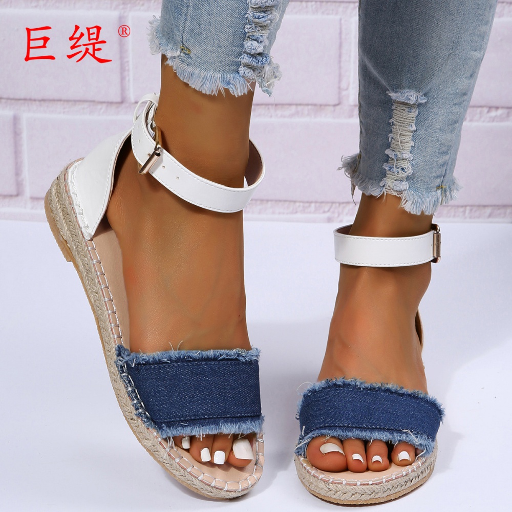 Large yard flat spring and summer sandals for women