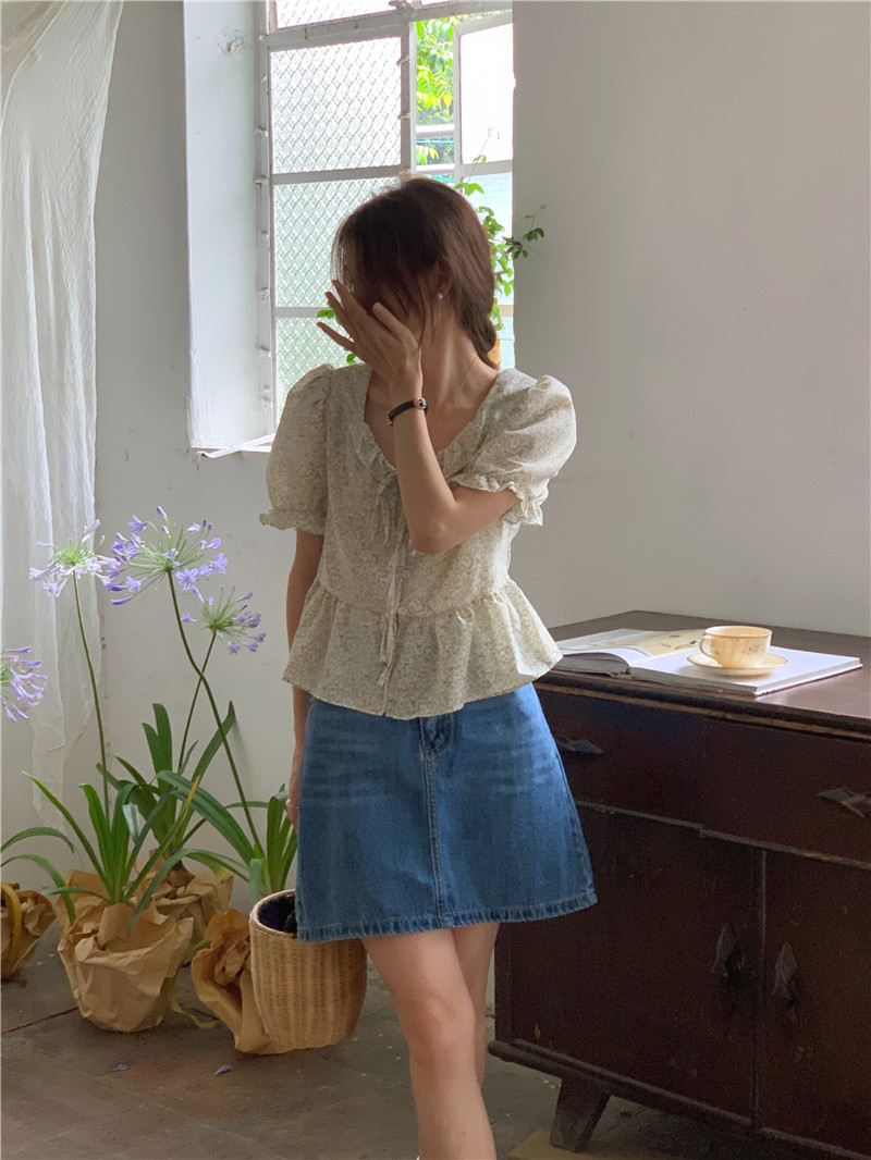 Short sleeve refreshing sweet floral shirt
