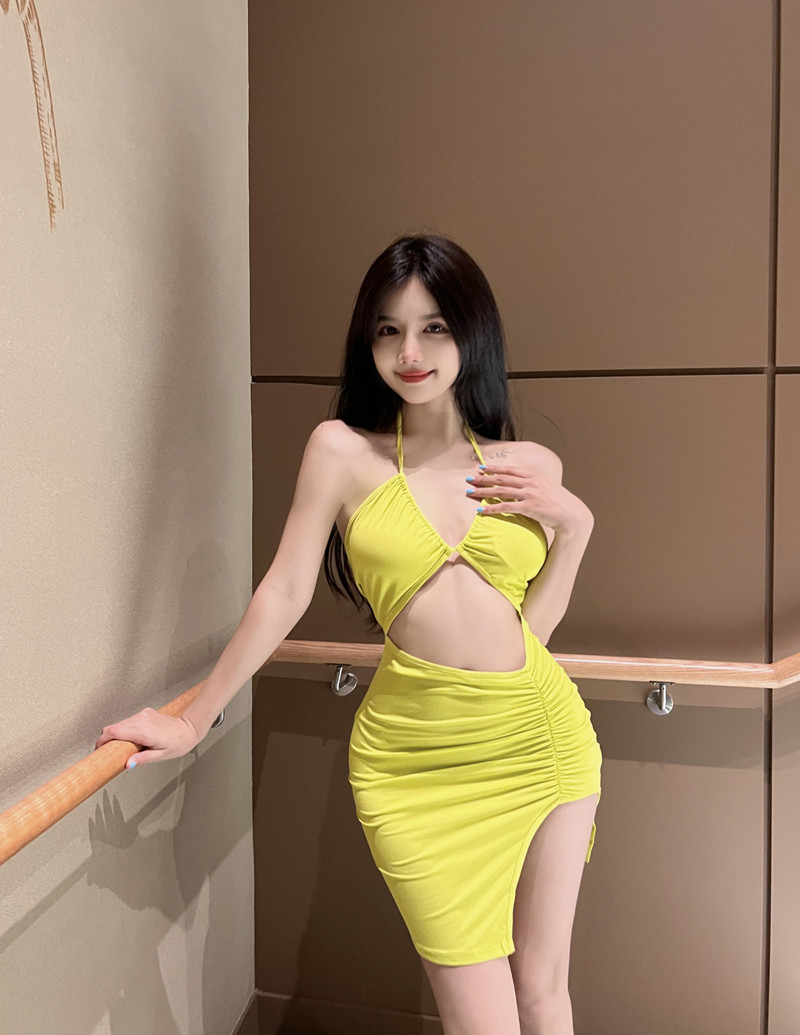 Package hip split low-cut bright hollow tight sexy dress