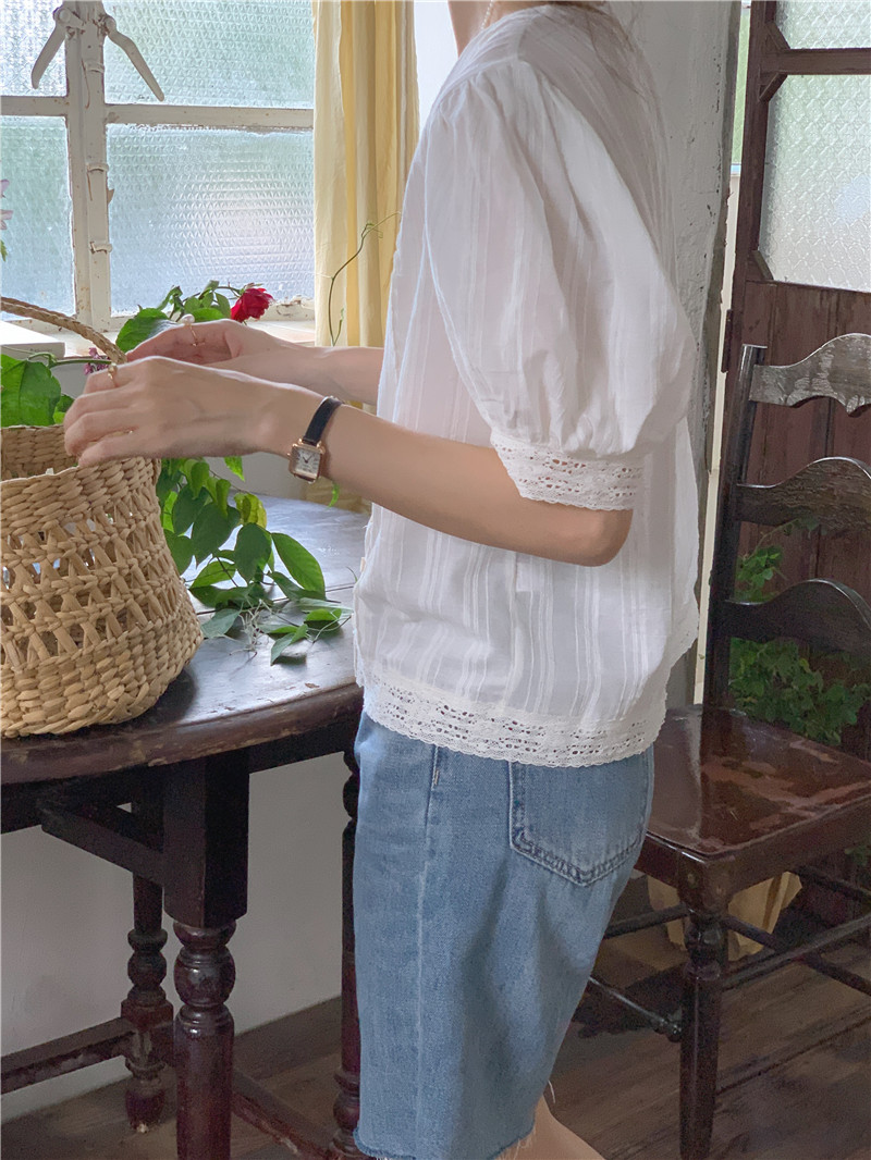 Pure short sleeve V-neck Korean style lace shirt