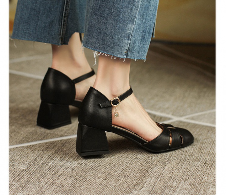 Summer hollow thick sandals large yard rome shoes for women