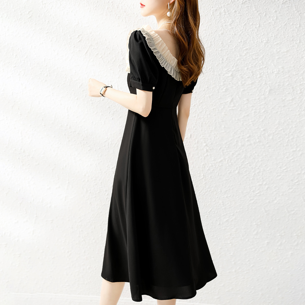 Temperament simple generous collar lace dress for women