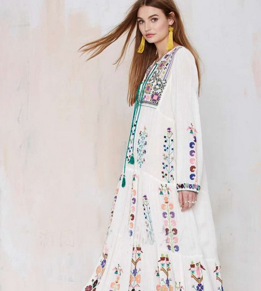 Long sleeve embroidered flowers long dress