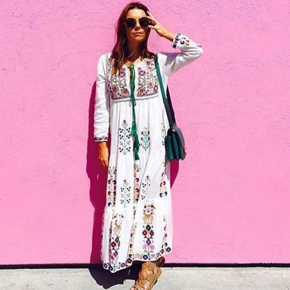 Long sleeve embroidered flowers long dress