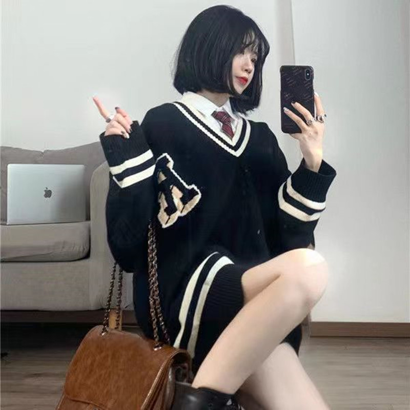 Loose Korean style pullover V-neck sweater for women
