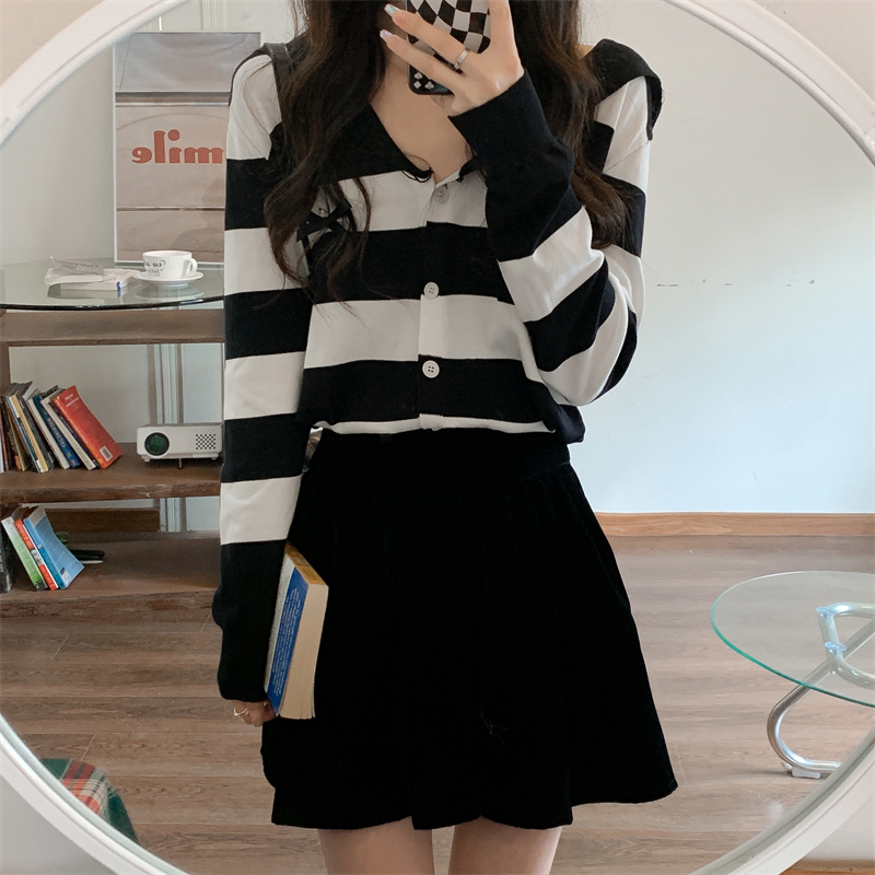 Stripe V-neck tops Korean style knitted sweater