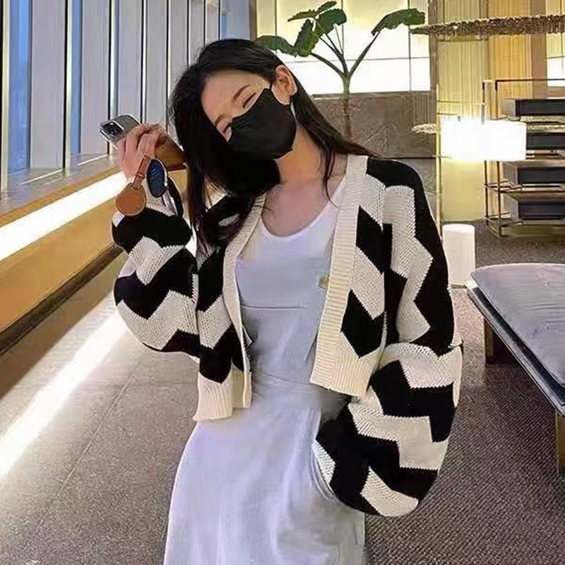Short loose cardigan Casual Korean style coat for women