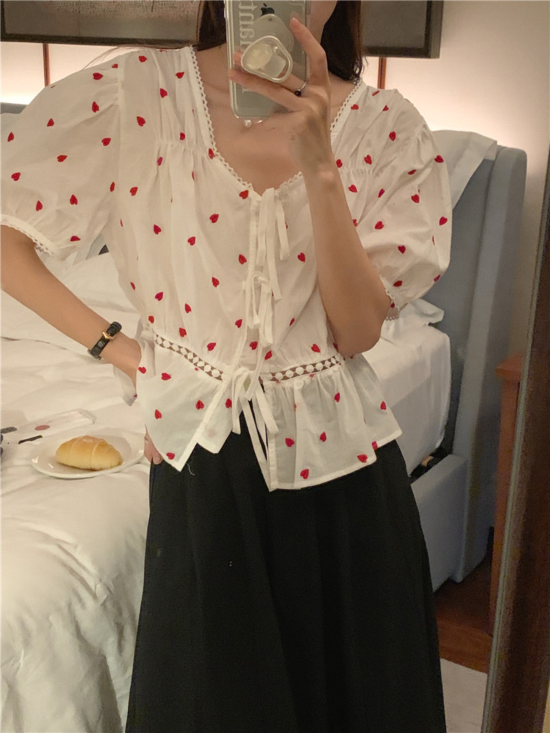 Korean style frenum cardigan short sleeve shirt