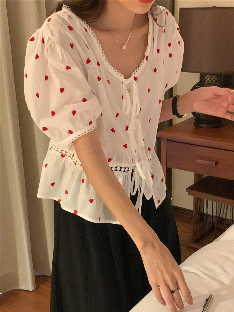 Korean style frenum cardigan short sleeve shirt