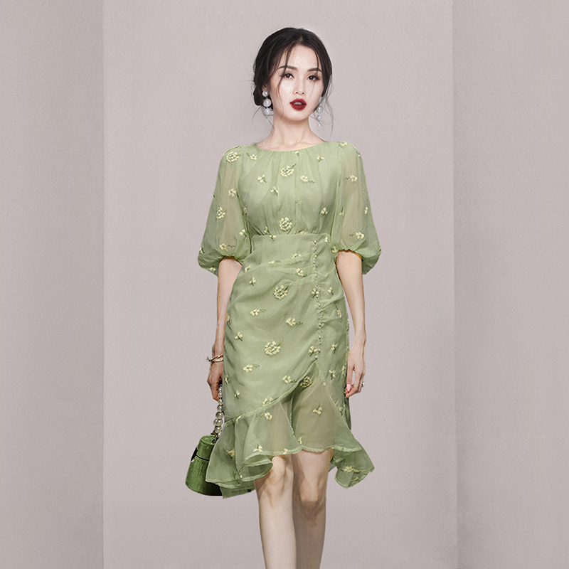 Fashion lotus leaf edges embroidered elegant dress