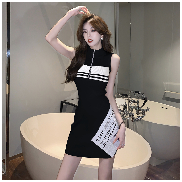 Unique sleeveless knitted temperament mixed colors dress