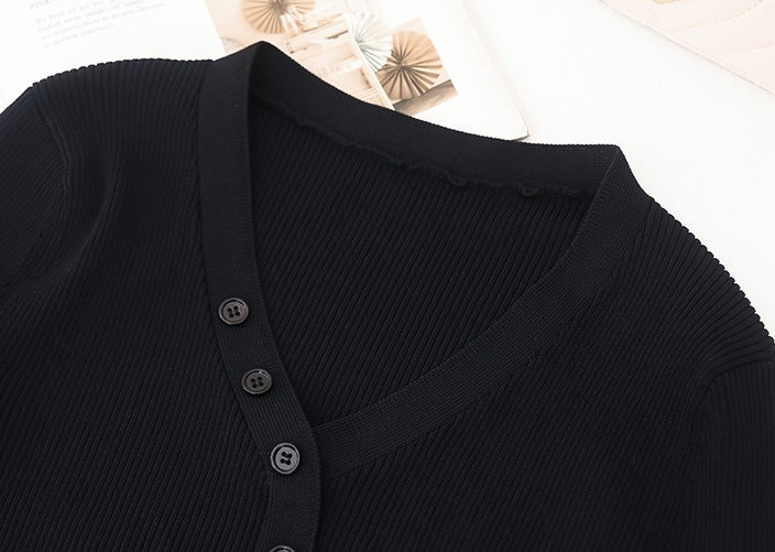Black V-neck sweater high waist khaki tops a set