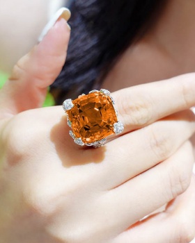 Flowers dazzle imitation of natural ring