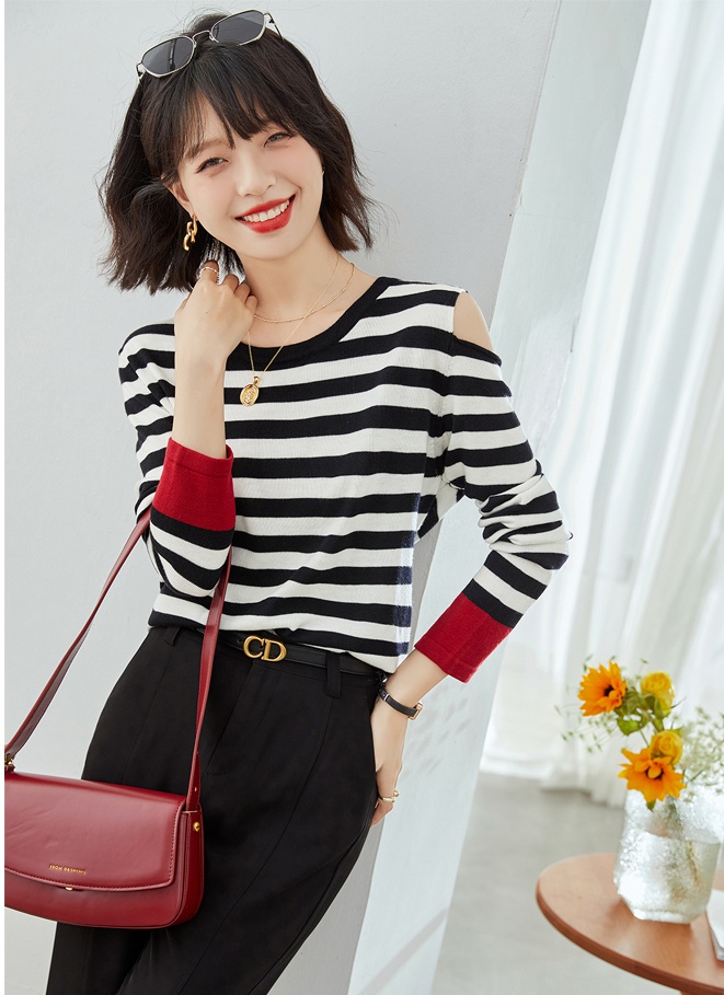 Strapless loose autumn sweater stripe holes bottoming shirt