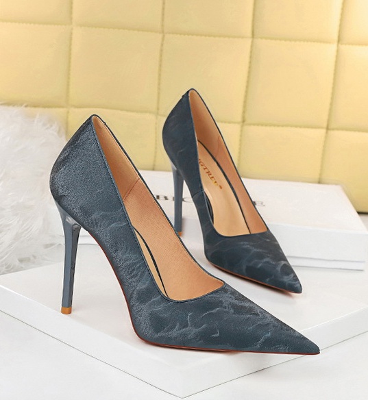 Sexy pointed shoes low high-heeled shoes for women
