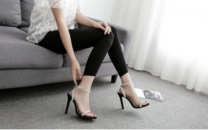 Fine-root high-heeled shoes European style sandals