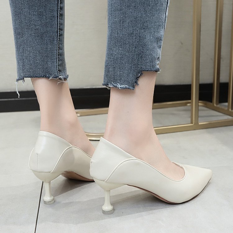Wear pointed shoes low high-heeled shoes for women