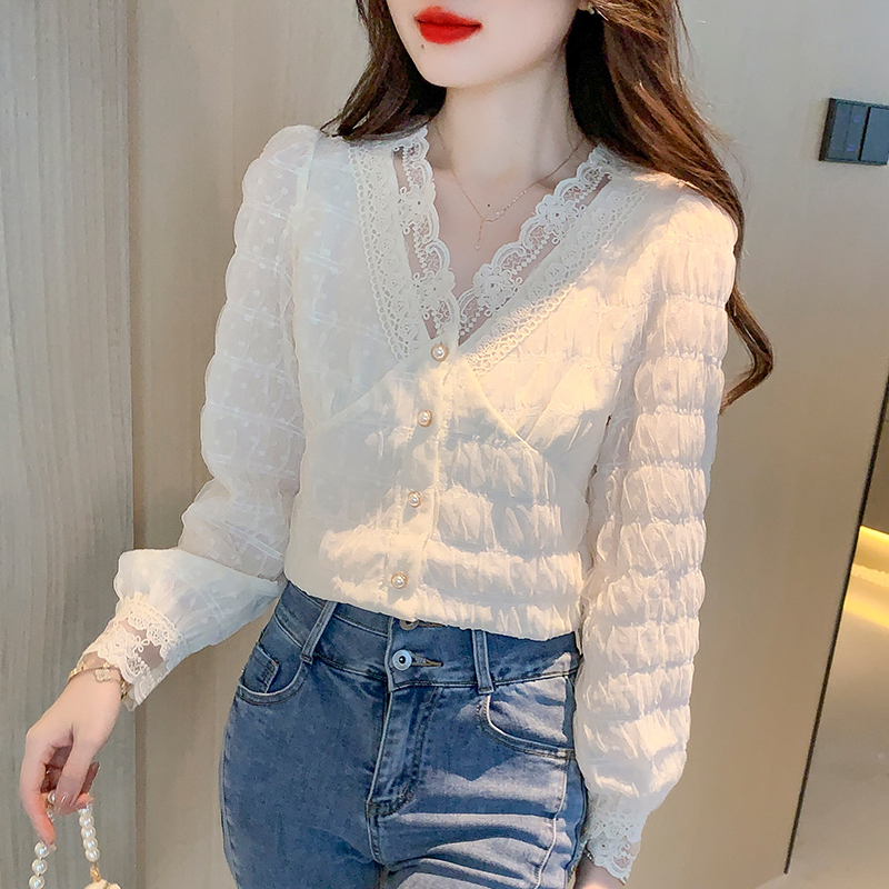 Long sleeve V-neck shirt all-match lace bottoming shirt for women
