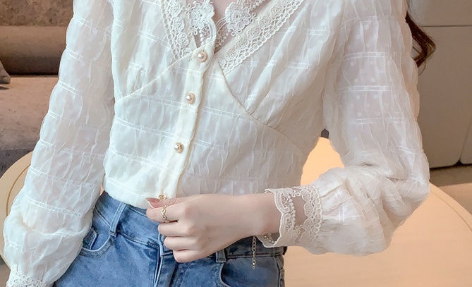 Long sleeve V-neck shirt all-match lace bottoming shirt for women
