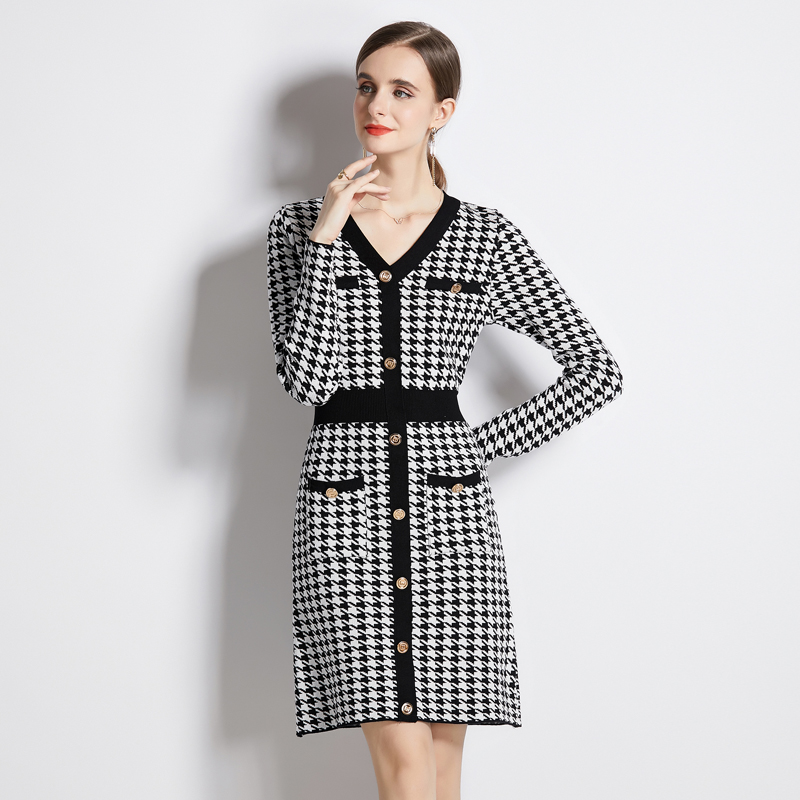 V-neck autumn and winter knitted fashion houndstooth dress