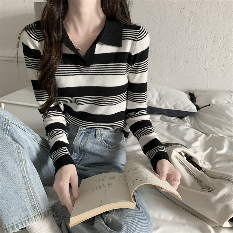 Autumn stripe knitted bottoming shirt for women