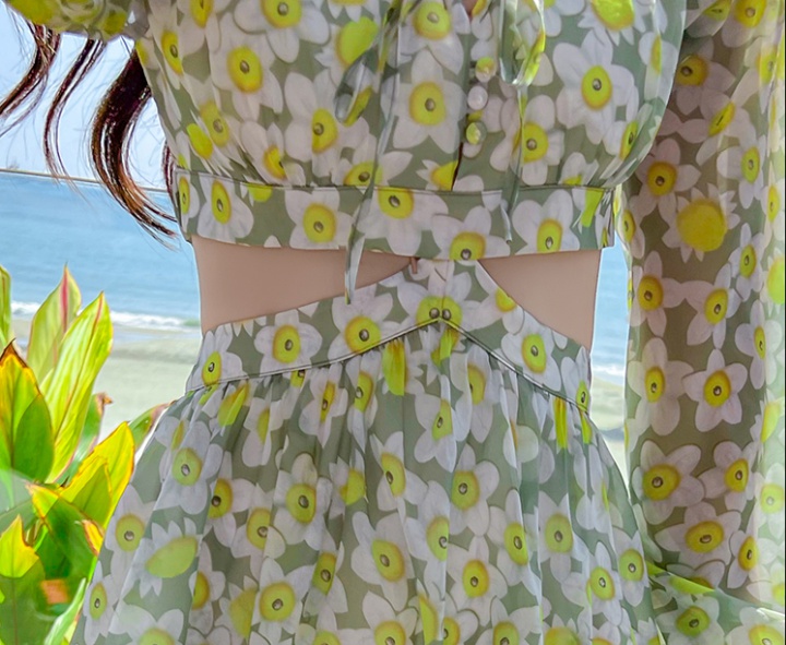 Seaside vacation lantern sleeve floral dress