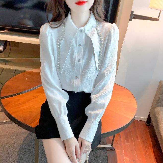 White doll collar bottoming shirt beading tops