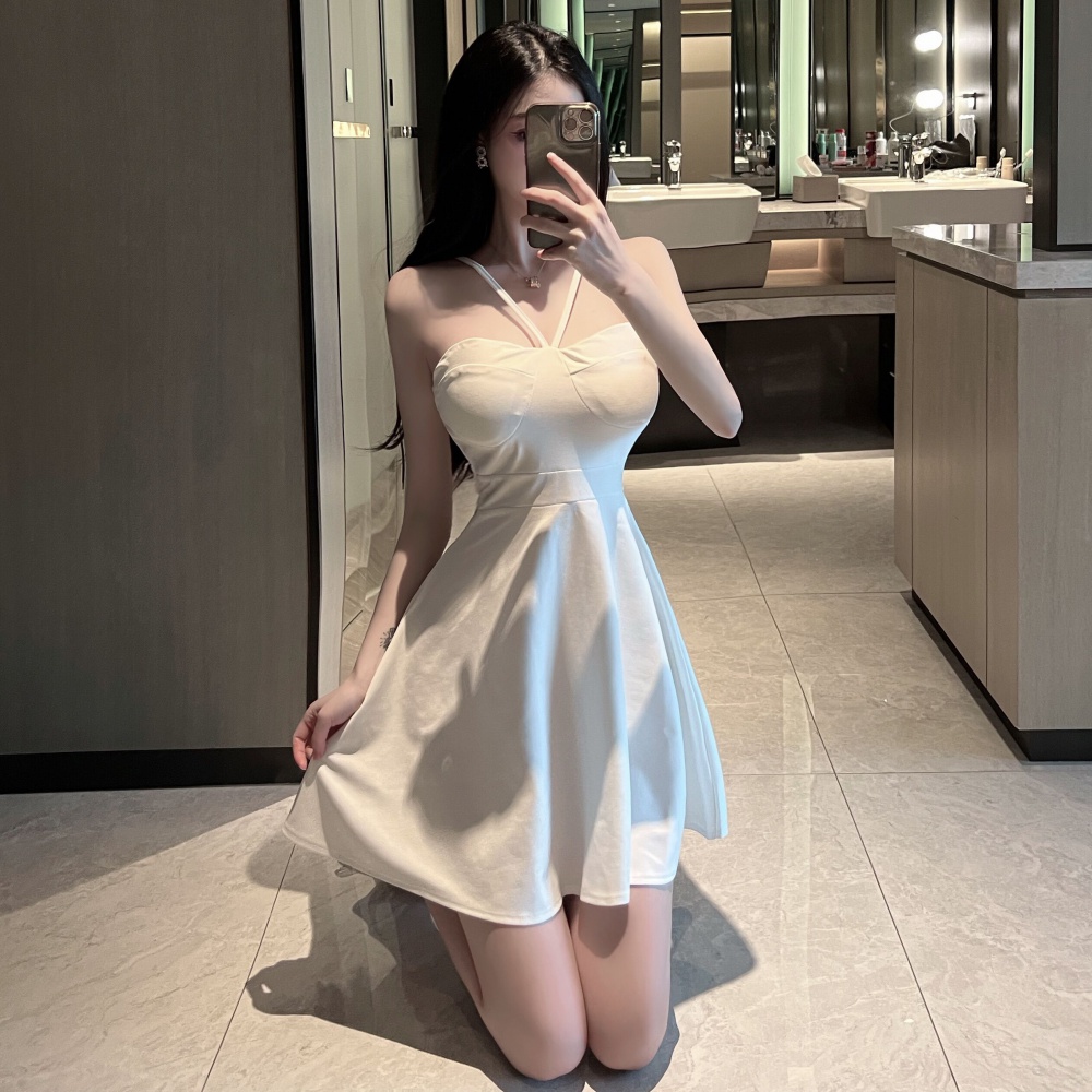 Pure sexy sling low-cut big skirt dress