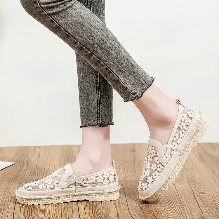 Korean style flattie weaving shoes for women