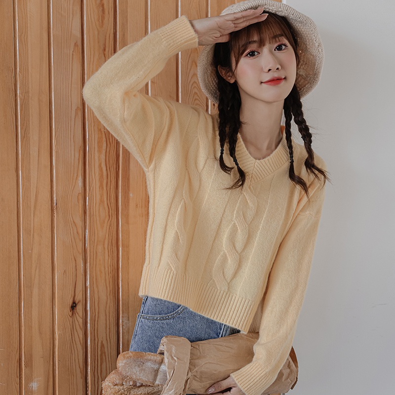 Thick college style loose thermal twist sweater