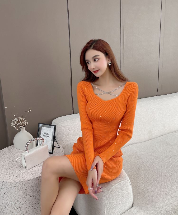 Long sleeve package hip bottoming long dress